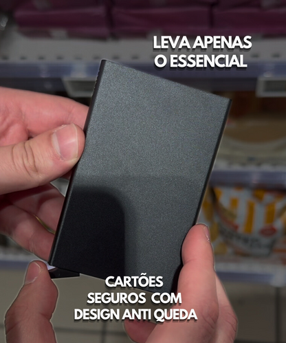 LYNQ CARD HOLDER